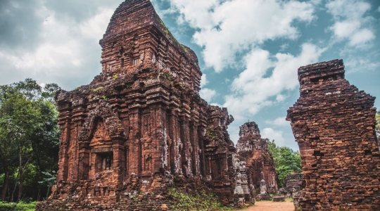 4大人気スポット制覇！五行山+バーナーヒルズ+ミーソン遺跡+夜のホイアン欲張り1日ツアー